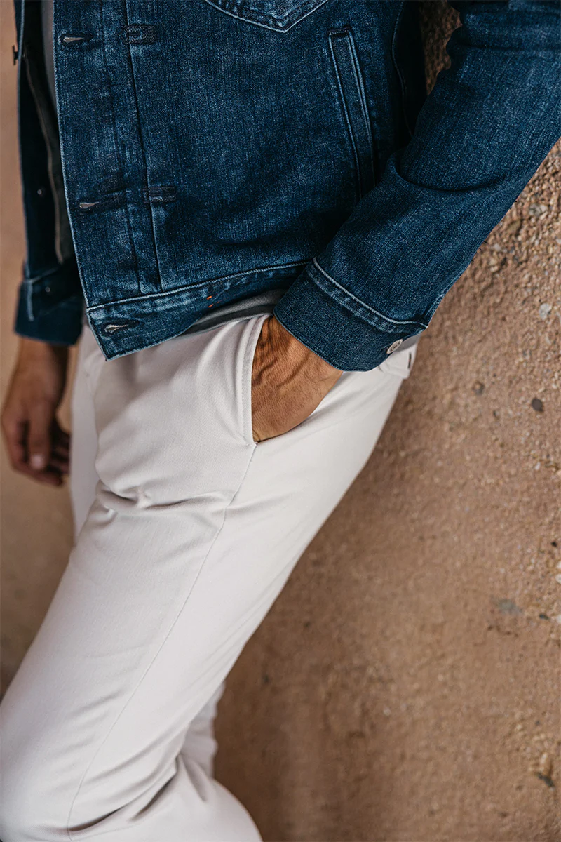 The Axe Slim Denit® Chino - Heather White - Image 6