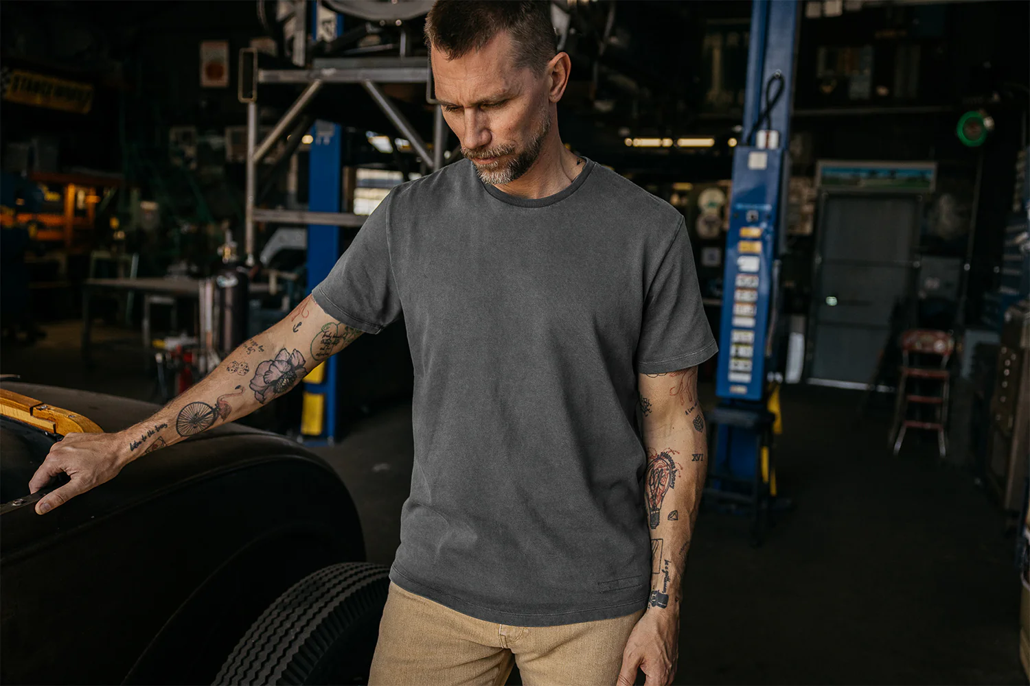 The Stamp 9oz Organic Cotton - Concrete - Image 3